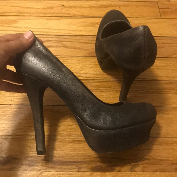 Jennifer Lopez heels - Picture 2 of 3